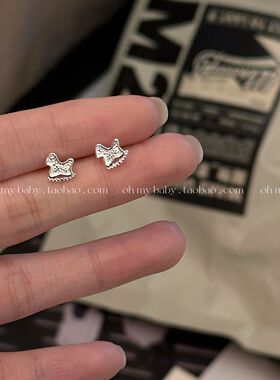 隐形耳夹无耳洞可戴简约小木马耳饰小众设计日常高级精致银色E908