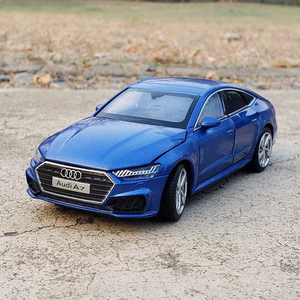 1:32奥迪a7合金车模6开门声光避震玩具车仿真金属车模型收藏摆件