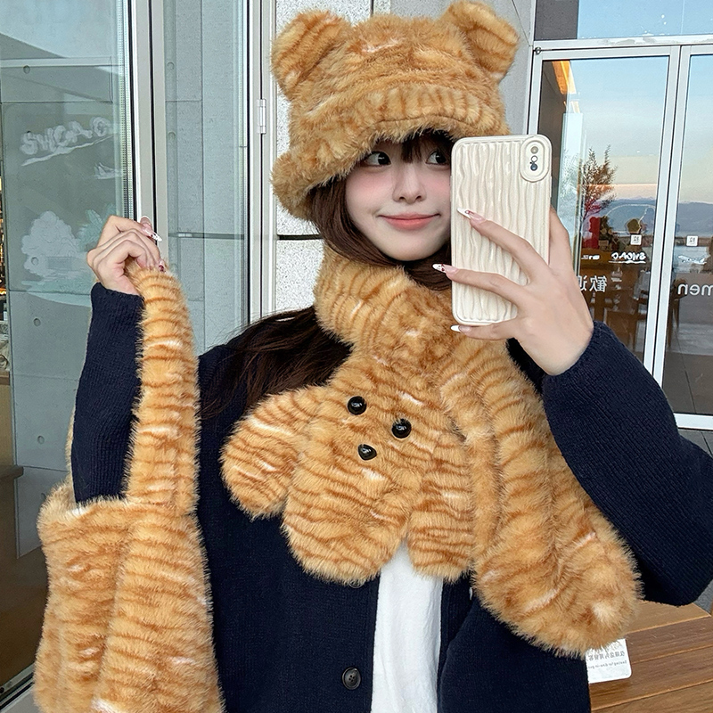 艾佳微条纹小老虎套装逛街可爱