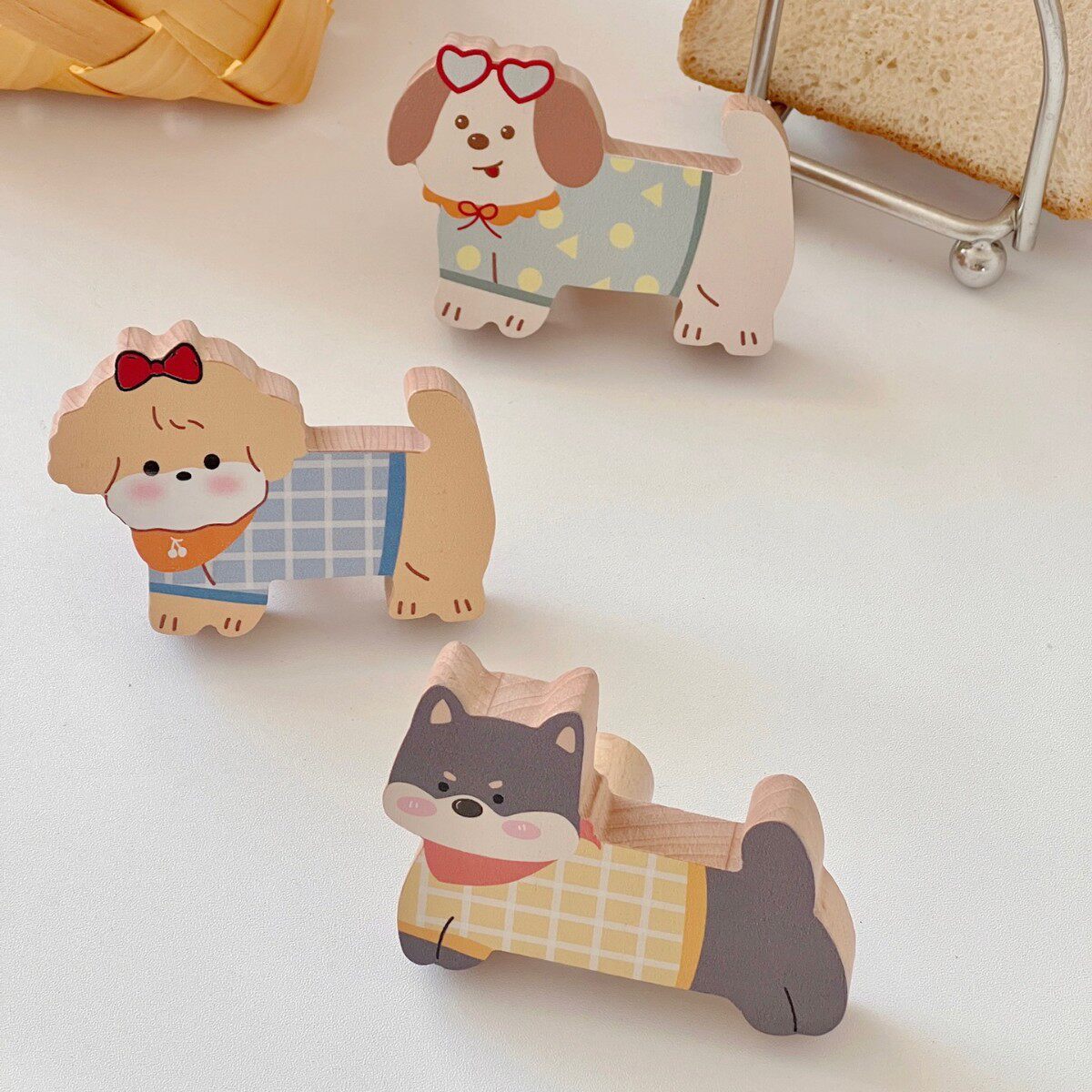 榉木实木挂钩衣钩卡通小狗收纳袋挂钩木质可旋转居家日用品玄关