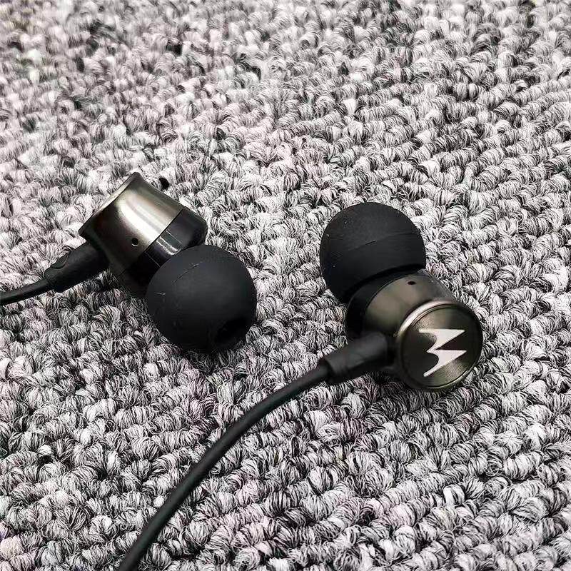 海外洋货新款大牌入耳式带麦通话耳机 美标低音猛hifi音效