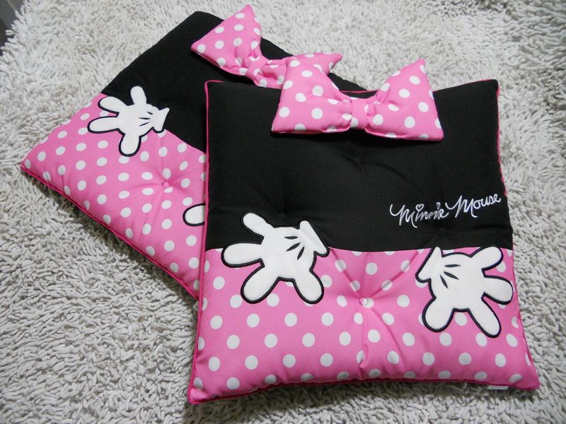 日本官网hello kitty 汽车座垫米妮公主米奇蝴蝶结芬理希梦猫部靠