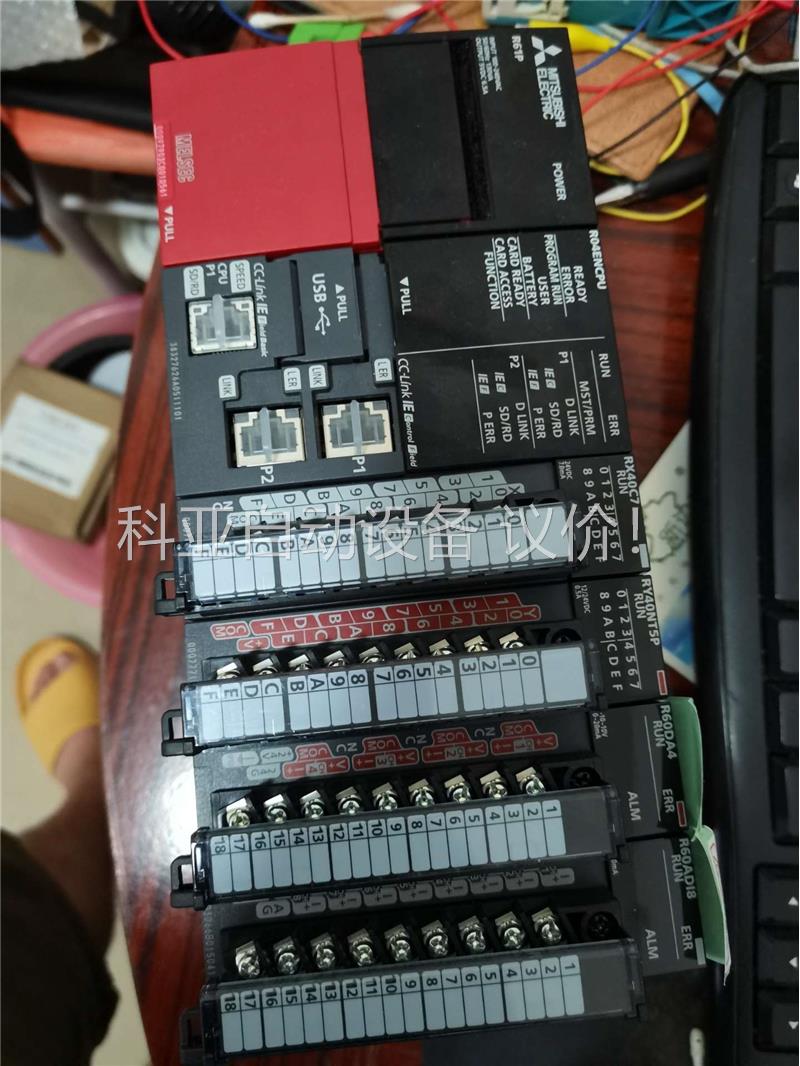 三菱PLC,型号外观成色。成色新,外壳没破损。功能包好。(议价)