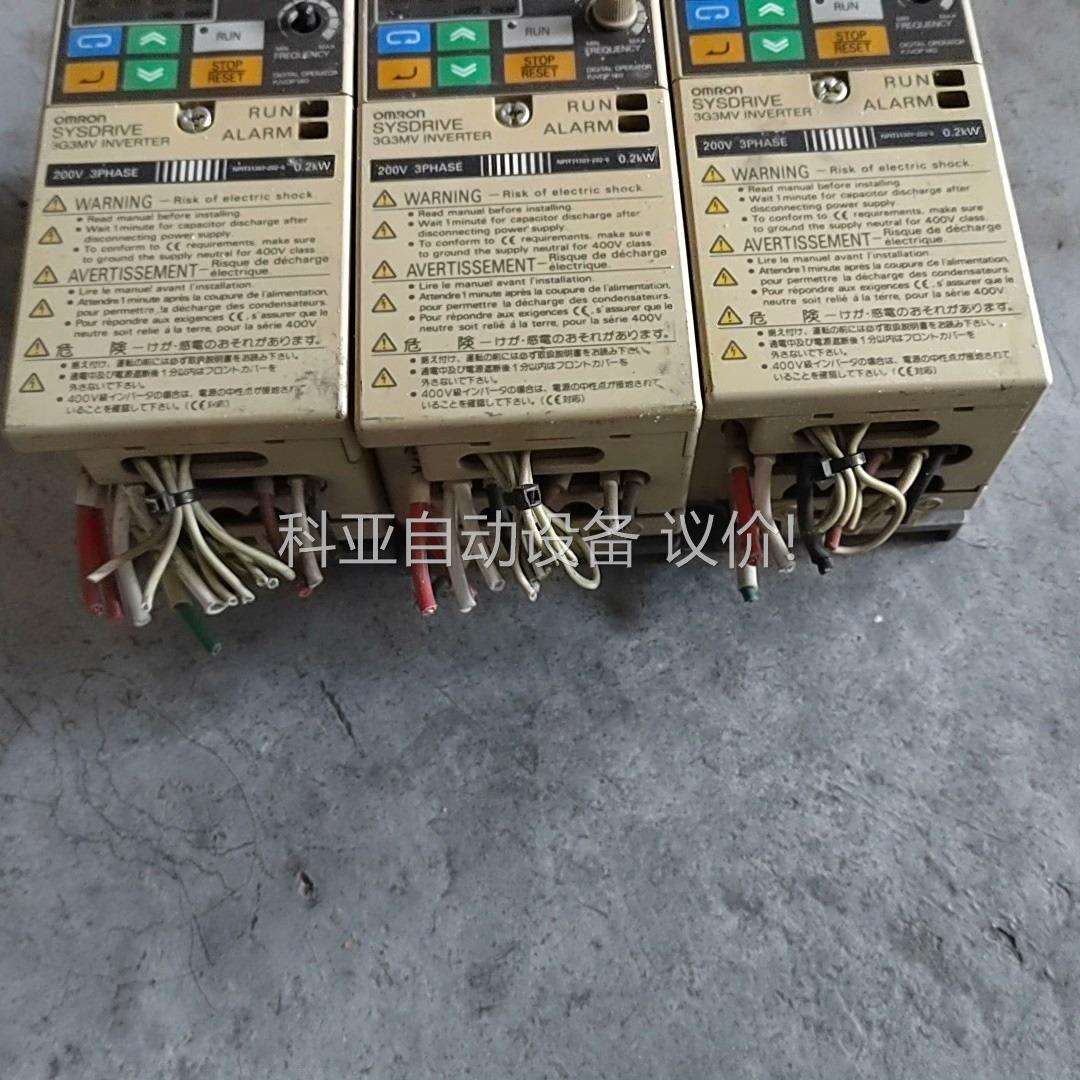 欧姆龙变频器，3G3MV-A2002，拍，功能包好。（议价）