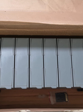 ICPDAS    WinPAC WP-8831       WP-8831-SC  CR