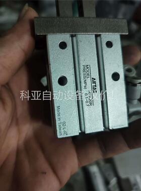 亚德客HFK20R气爪，手指气缸，成色八九成新，功能完好(议价)