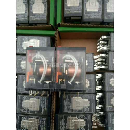 正品继电器RXM4AB2P7继电器220VAC安装未使（议价）