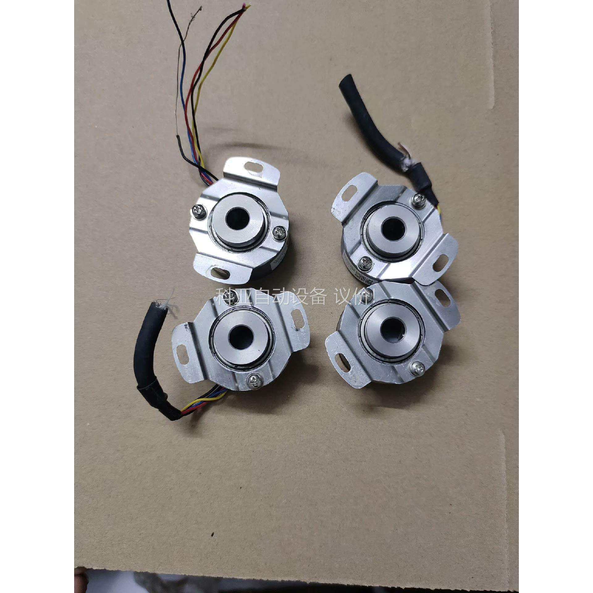 S17Bit编码器，外圆35，内孔8mm，成色可以，功能正常（议价）