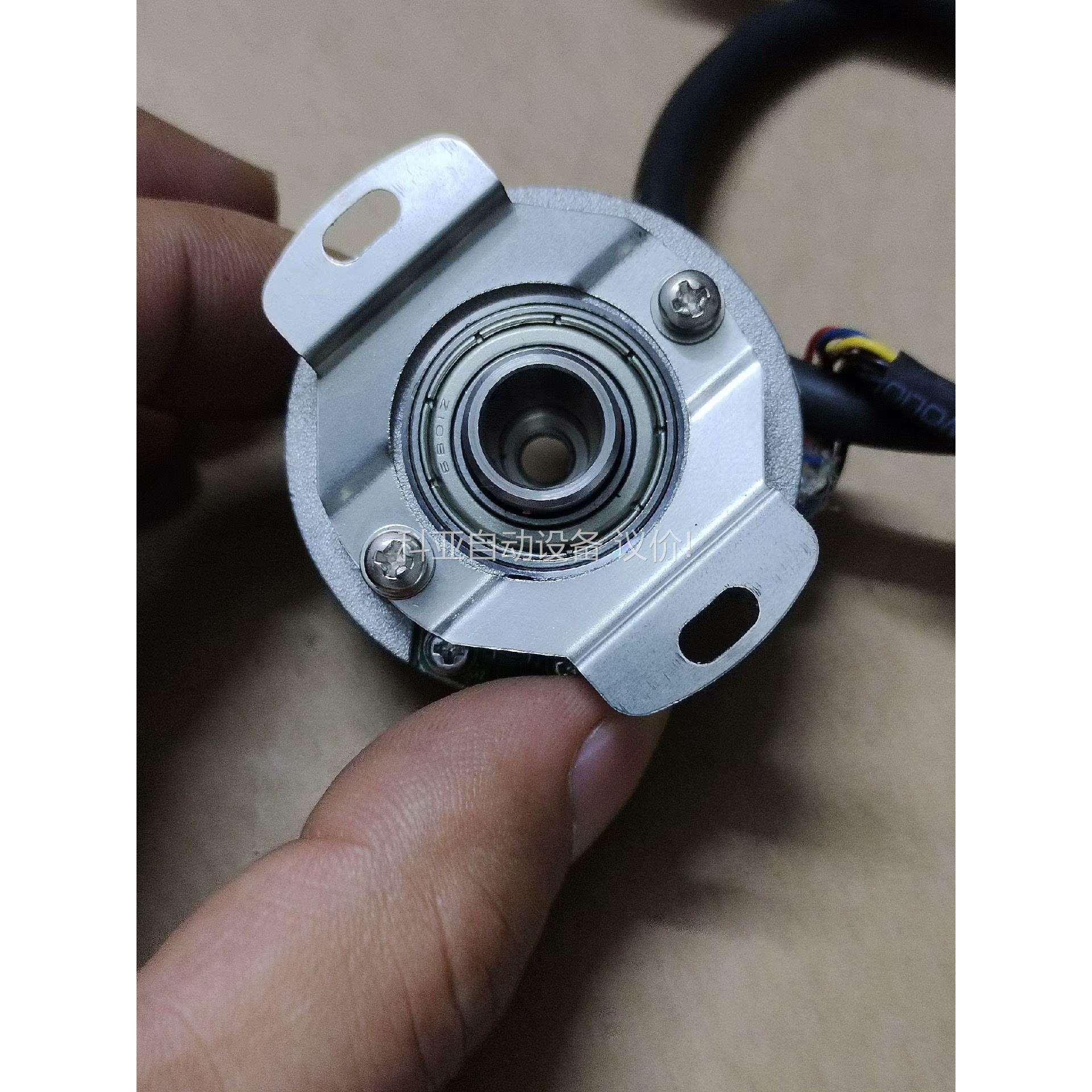 M16S17Bit编码器，内径直9mm锥度孔。成色拍，（议价）