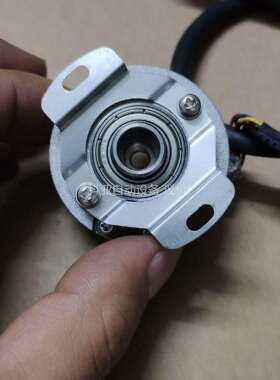 M16S17Bit编码器，内径直9mm锥度孔。成色拍，（议价）