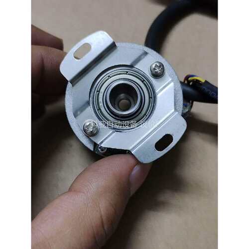 M16S17Bit编码器，内径直9mm锥度孔。成色拍，（议价）