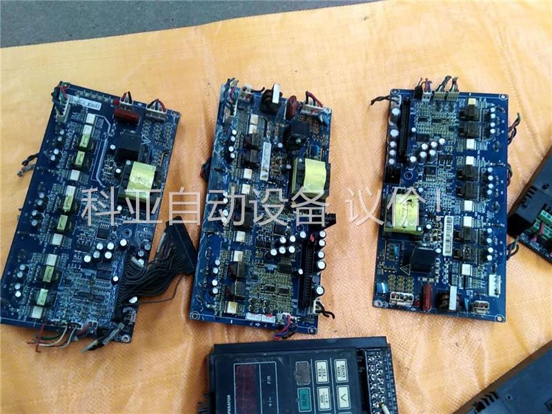 正弦变频器配件 驱动板 37KW EM330A-045-3(议价)