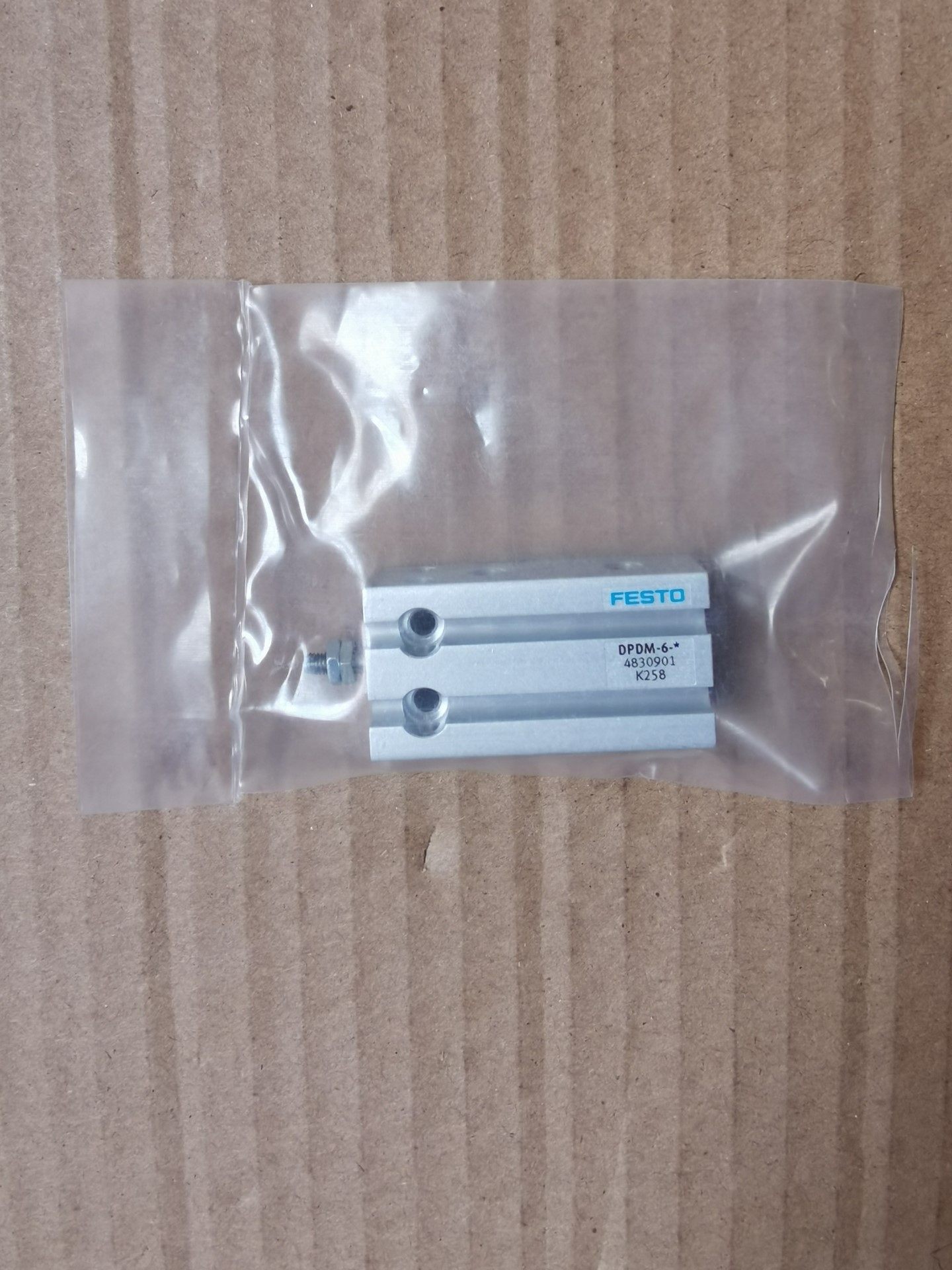FESTO/费斯托紧凑气缸DPDM6-10-PA  4830