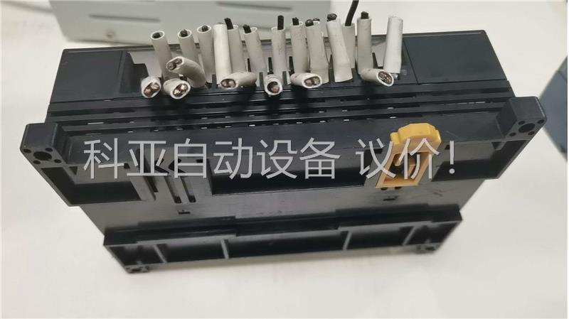 欧姆龙扩展模块CP1W-40EDR，二手实拍少一个黄色卡子，(议价)