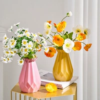 Ins Vase Art Origami Glass, вечная жизнь с цветочной творческой новой световой роскошью, элегантный нишевый высокий уровень высокого уровня высокого уровня.