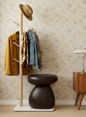 侘寂风木质落地衣帽架玄关收纳