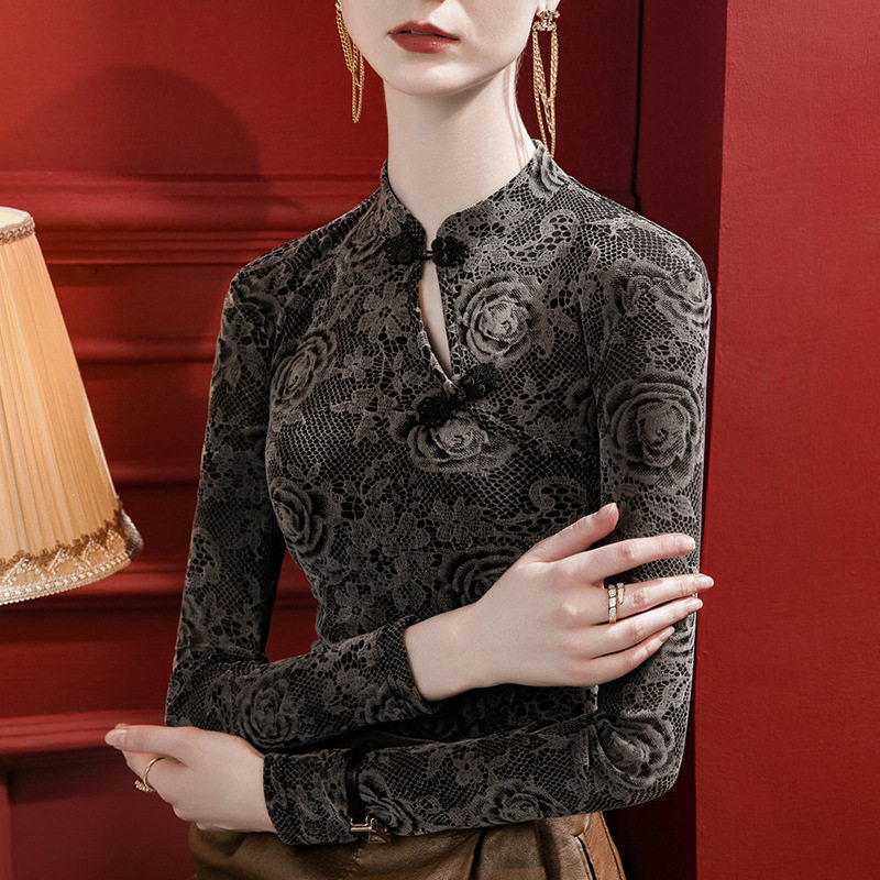 2026秋季新款盘扣旗袍领植绒蕾丝复古上衣女修身淑女长袖打底衫