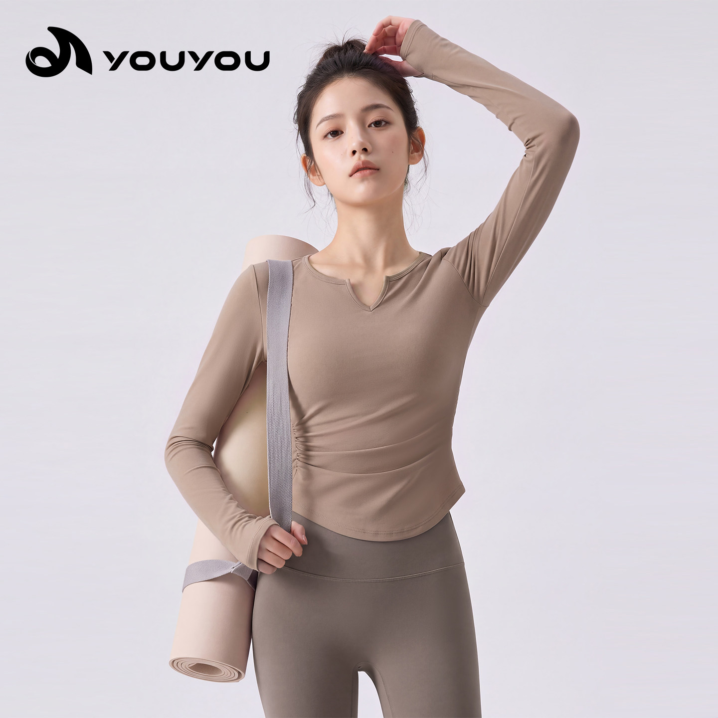 瑜伽服上衣女士秋冬季2026新款带胸垫运动健身套装跑步训练两件套