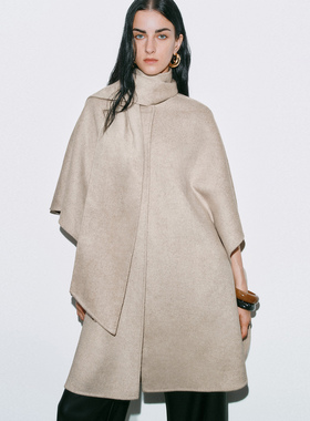 UR国内2025冬季女装流光风斗篷式含羊毛大衣外套UWG150063