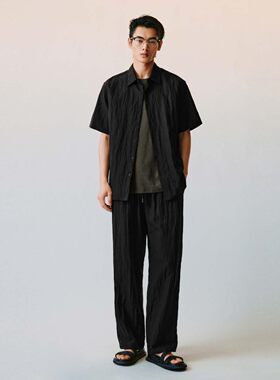 UR国内2026夏季男装莱赛尔肌理感松紧系带直筒裤UMM660052