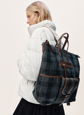 UR国内2025秋季女士时髦复古学院风格纹单双肩背包UAYB50190