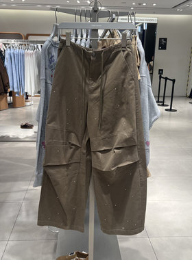 UR国内2025秋季女装休闲工装松紧腰抽绳钻饰弯刀裤UYV650104