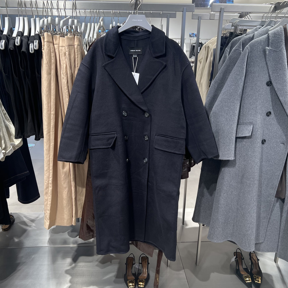UR国内2025冬季女装气质含羊毛呢料双排扣毛呢大衣UWU150028