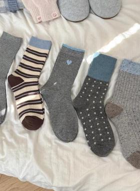 东大门秋冬灰色系女袜街头网红撞色条纹标签爱心咖色系中筒堆堆袜