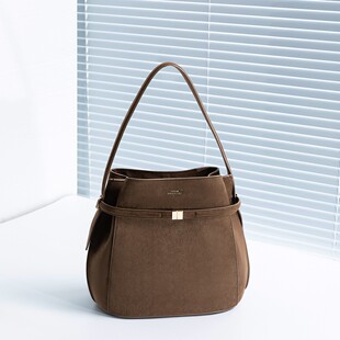 toteme水桶包瑞典小众2026款 通勤托特包女包高级感真皮单肩腋下包