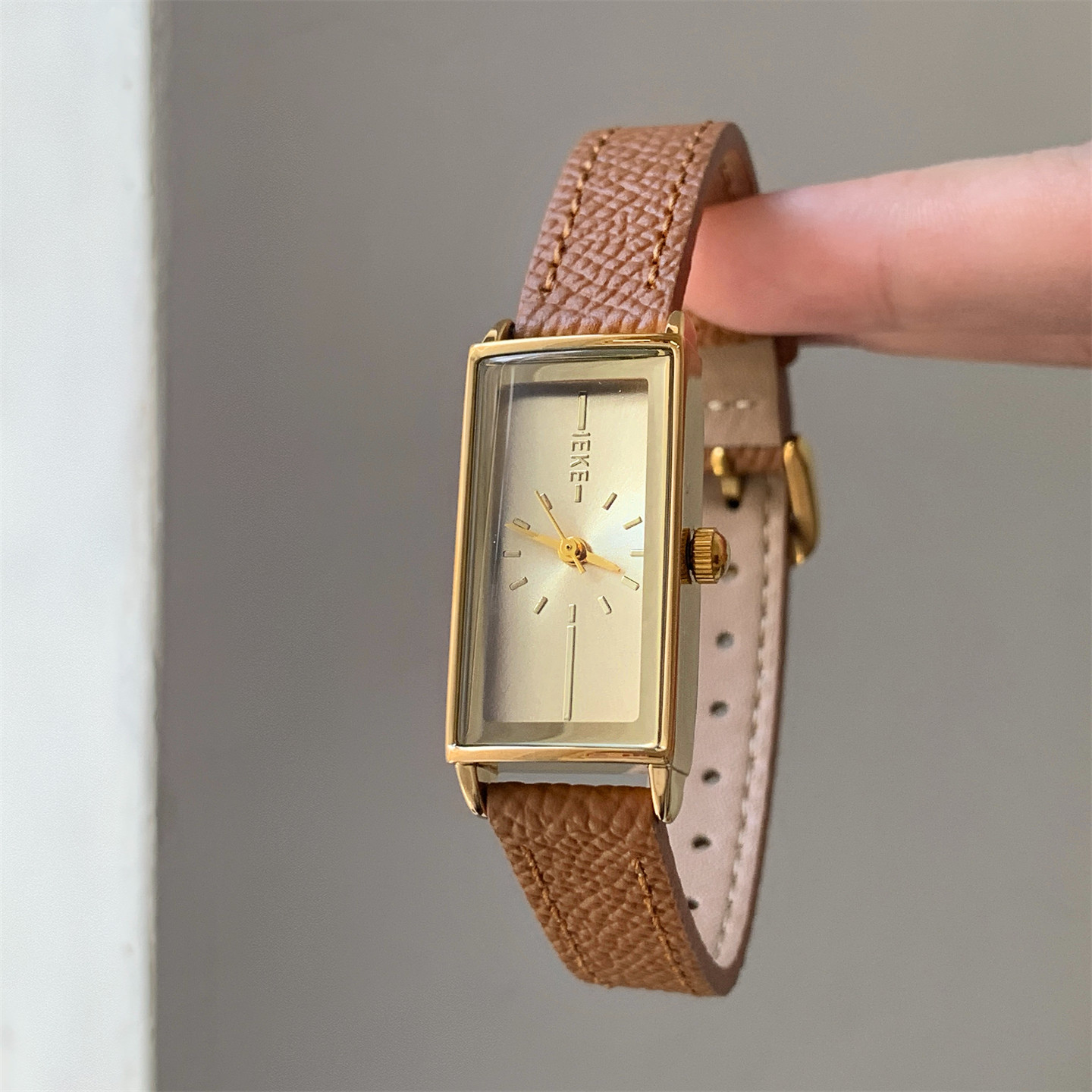 IEKE中古风长方形皮带手表女
