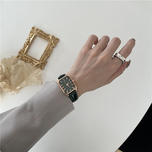 网红孔雀绿复古夏季简约方形手表