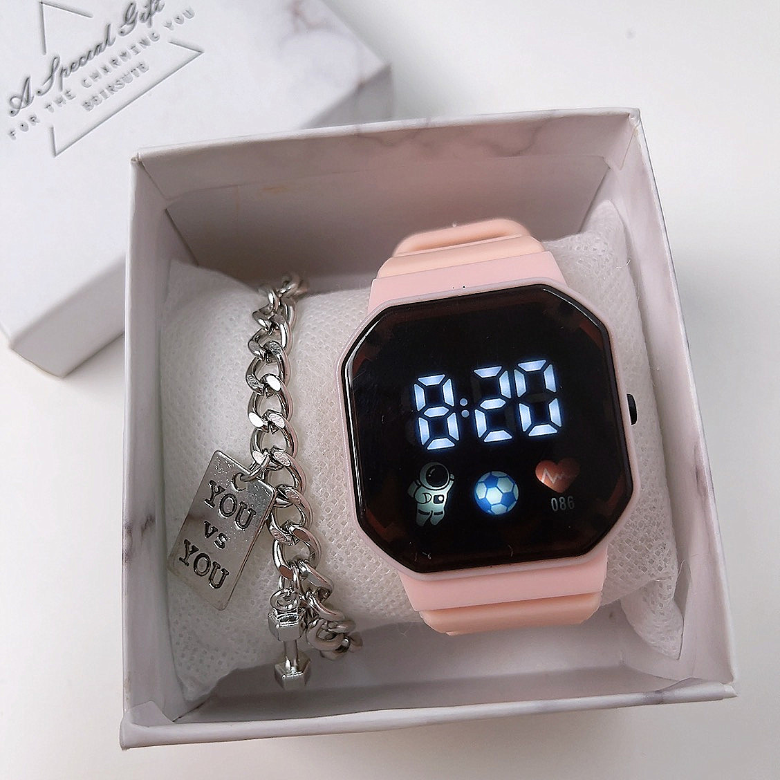 儿童玩具手表女款男女孩只看时间高颜值防水防摔方形太空人电子表