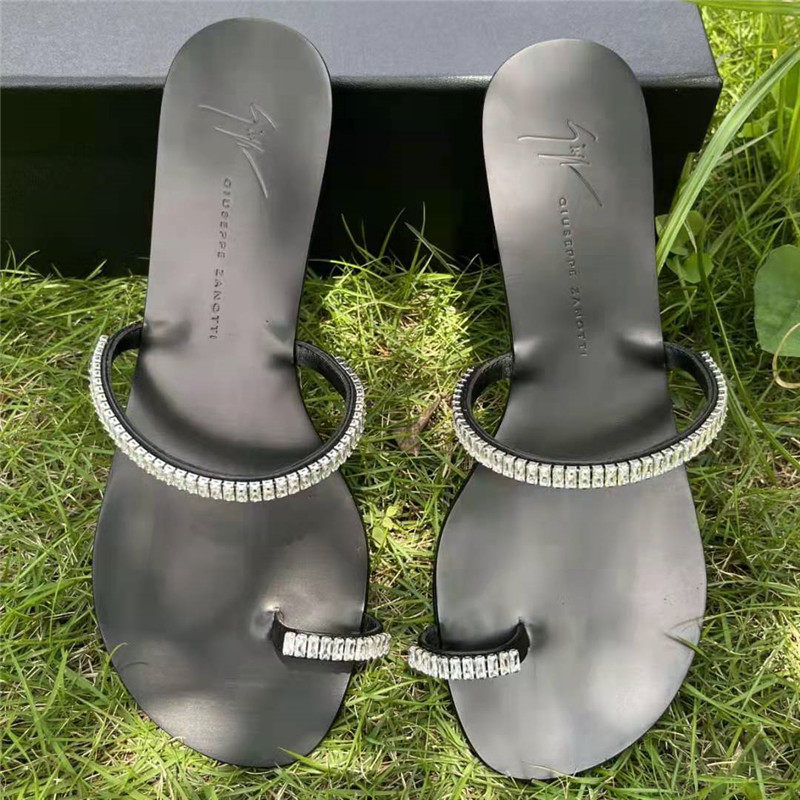 欧美2023真皮水钻平跟套趾凉拖gz平底拖鞋女外穿时尚休闲沙滩凉鞋