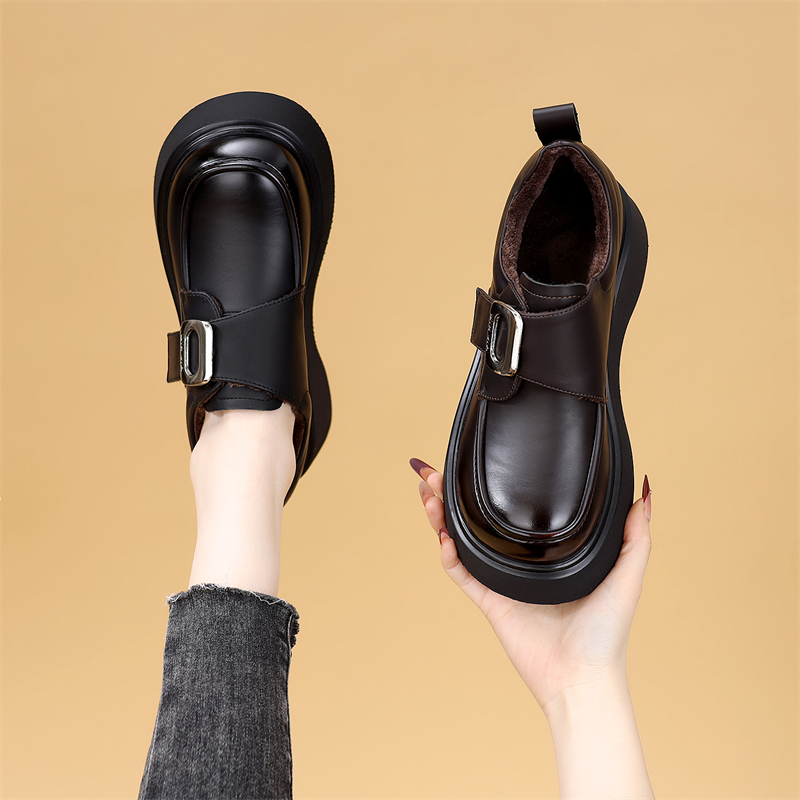 2025年秋冬新款英伦风加绒乐福鞋