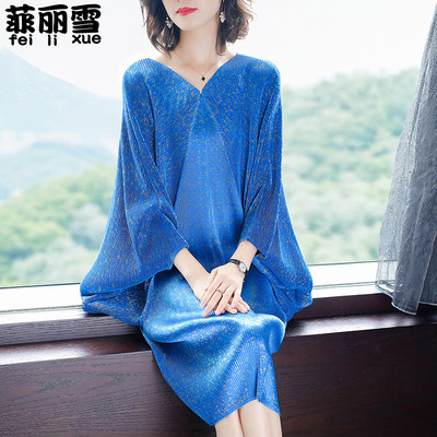 连衣裙大码显瘦压褶蝙蝠袖一步