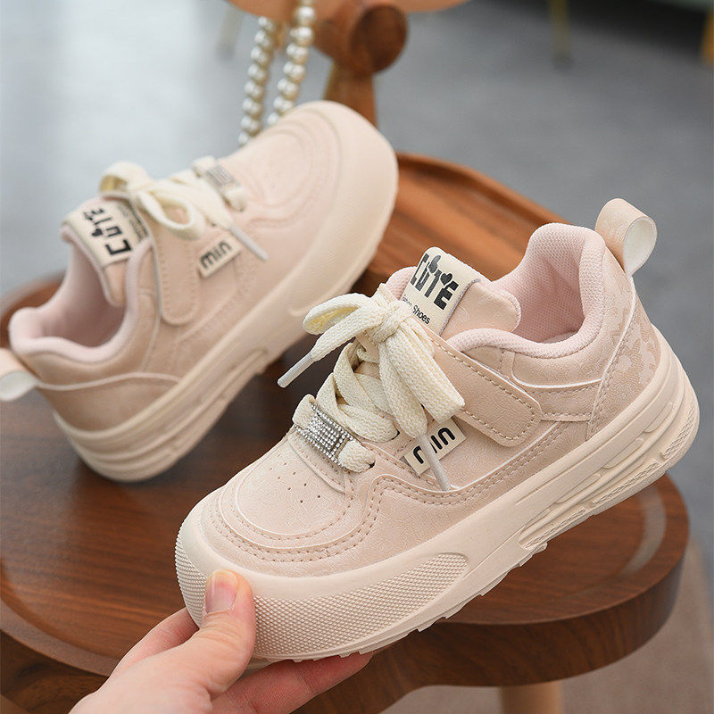 儿童板鞋女童小白鞋2026春秋新款透气女孩运动鞋潮童软底休闲女鞋