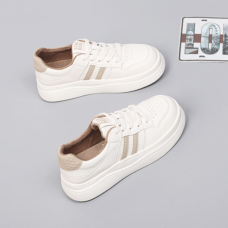 大码女鞋41-43胖mm鞋宽胖脚加绒棉鞋2025冬新款时尚特大号小白鞋