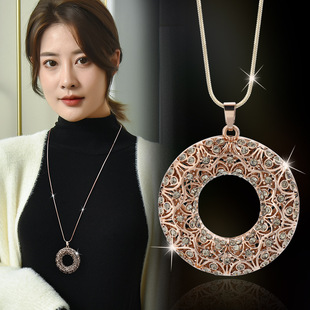 长款秋冬毛衣链新款镶钻圈圈吊坠大衣配饰项链女欧美复古风挂坠潮