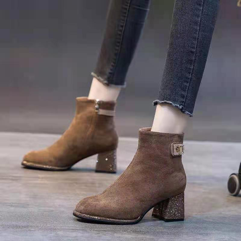 冬季保暖中跟粗跟小圆头马丁靴