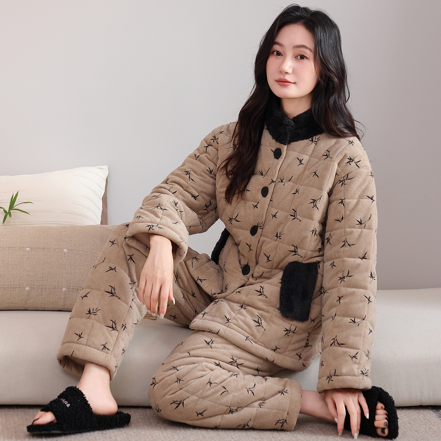 睡衣女款冬季珊瑚绒夹棉三层加厚