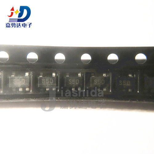 XC74UL04AAMR XC74UL04 丝印S5D 电源芯片线性稳压器SOT23-5 全新