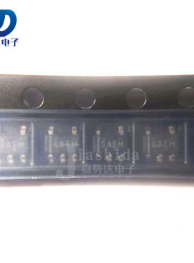REF2033AIDDCT REF2033 丝印：GAEM 参考电压芯片 SOT-23-5 全新