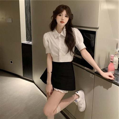 夏季新款港味复古法式高腰短款别致上衣设计感小众白色衬衫女短袖