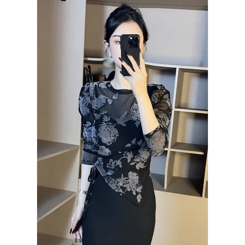 复古网纱印花长袖t恤女夏季薄款时尚显瘦体恤别致不规则透视上衣