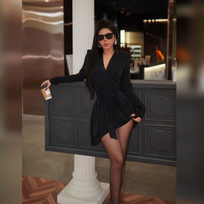 南枝夕雾 欧美辣妹V领绑带闪闪连衣裙（带垫肩）25/Y683