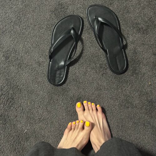 真皮度假人字拖平底凉鞋女夏