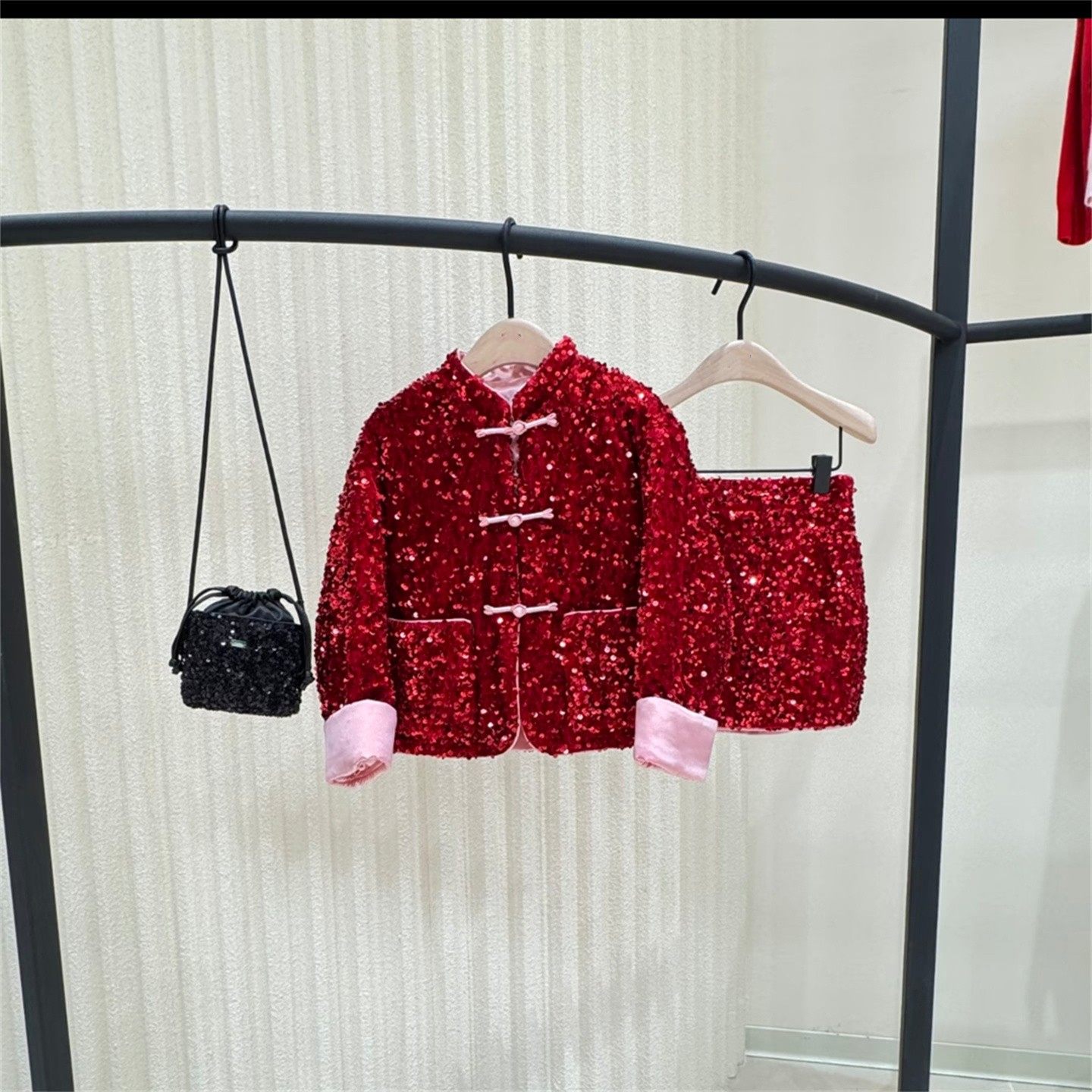 现货童装定制早春新款女童红色亮片国风款拜新年服套装外套半裙潮,童装/婴儿装/亲子装,套装,淘宝优惠券,粉丝福利购,淘宝优惠卷