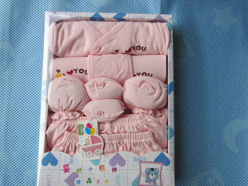 Coffret cadeau pour nouveau-né - Vêtements + Accessoires - Ref 1953097 Image 1