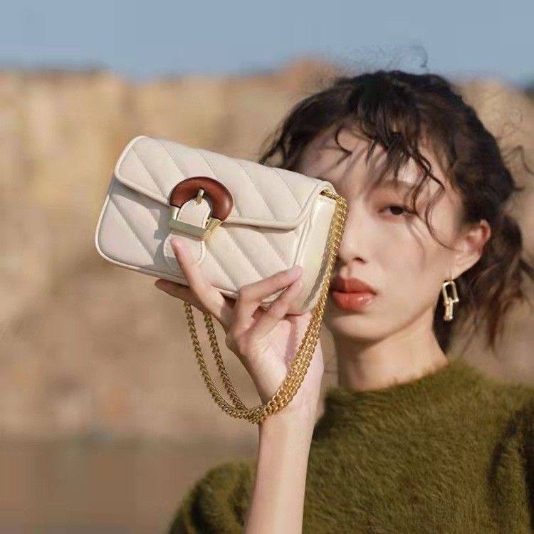 小香风绣线链条质感斜挎迷你小包包2023春季小众百搭单肩小方包女,箱包皮具/热销女包/男包,小方包,淘宝优惠券,粉丝福利购,淘宝优惠卷