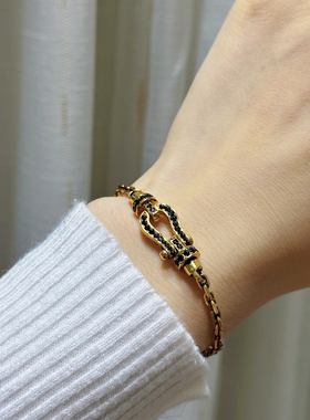 925银镶钻马蹄扣抽拉手链